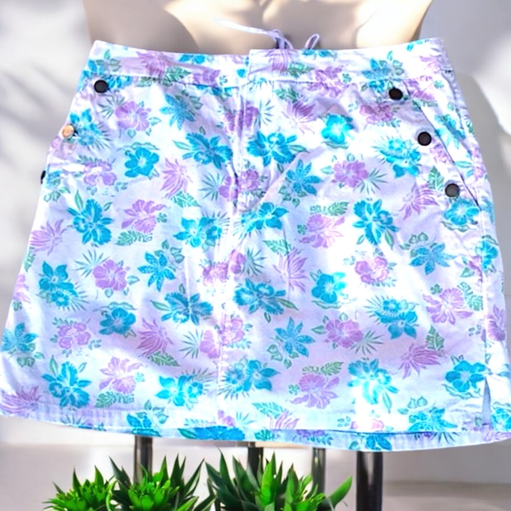 Liz Claiborne White Floral Lace Up Waist Skort - Picture 8 of 15